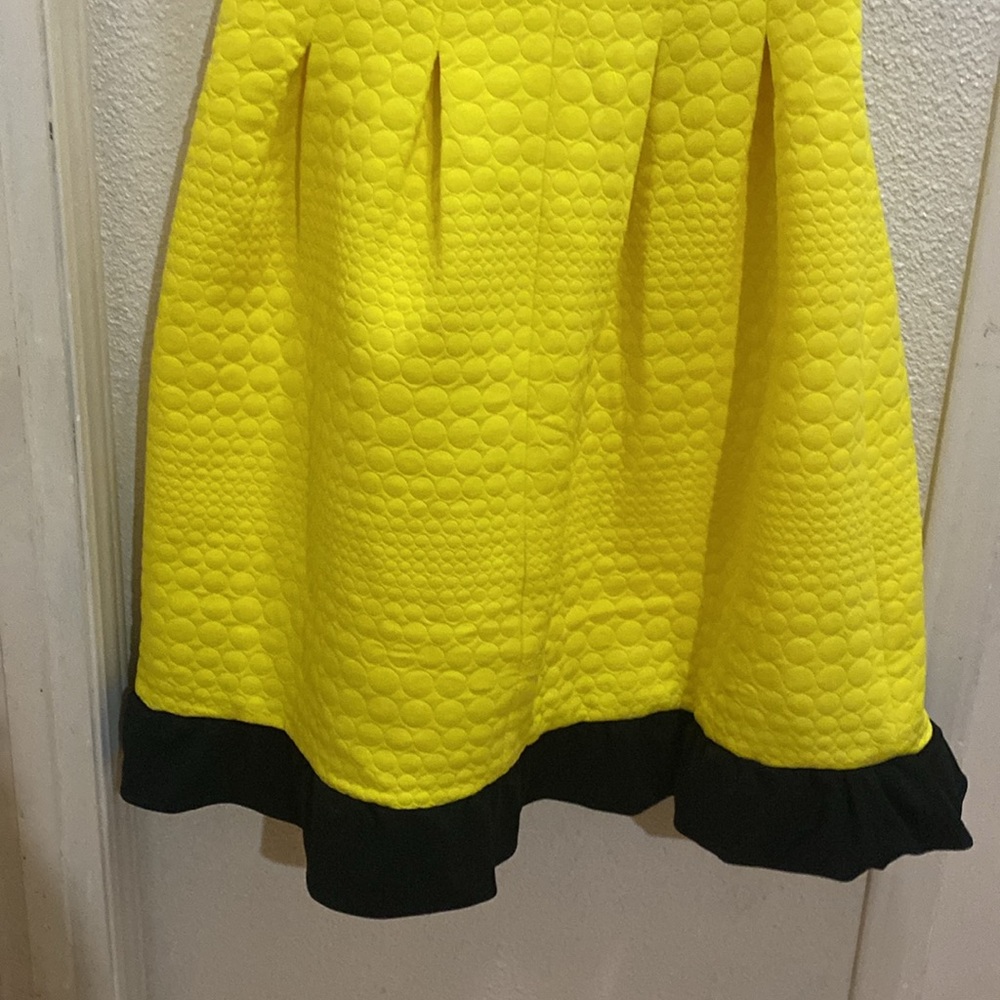 Just...Taylor Yellow Textured Fit-and-Flare Dress with Black Hem size 10 - Picture 4 of 7